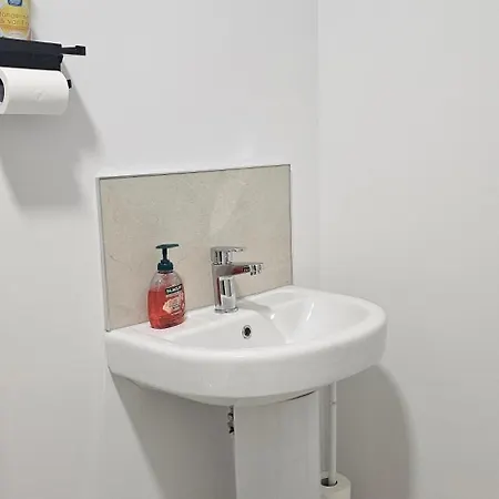 Abi's World - 23 Kilmartin Grove Green, Hollystown, Dublin 15 Han/Misafirhane