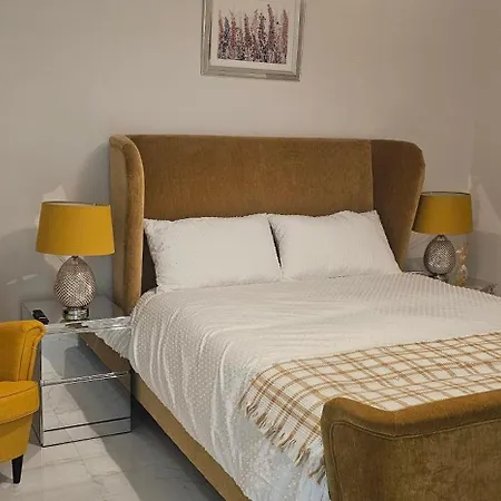 Abi's World - 23 Kilmartin Grove Green, Hollystown, Dublin 15 Gasthof *