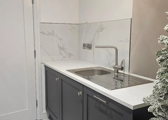 Abi's World - 23 Kilmartin Grove Green, Hollystown, Dublin 15 Fogadó