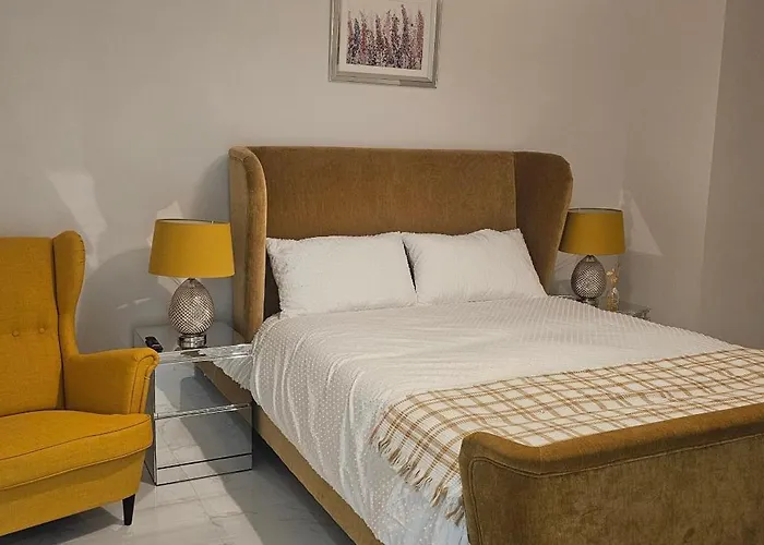 Abi's World - 23 Kilmartin Grove Green, Hollystown, Dublin 15 Fogadó *